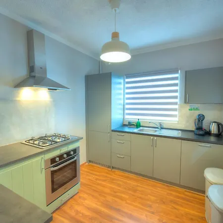 Stylish, Large 3bedroom, Seafront Terrace Goslm-13 * סליאמה