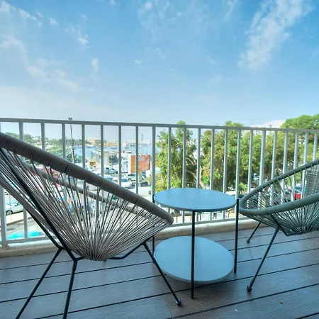 Stylish, Large 3bedroom, Seafront Terrace Goslm-13 *