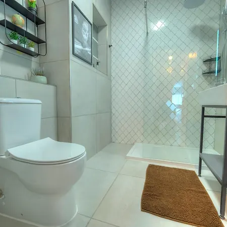 דירה Stylish, Large 3bedroom, Seafront Terrace Goslm-13